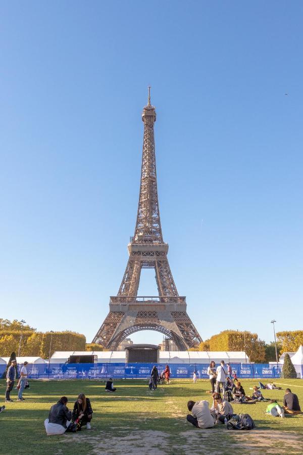 Raphael Tour Eiffel Parijs